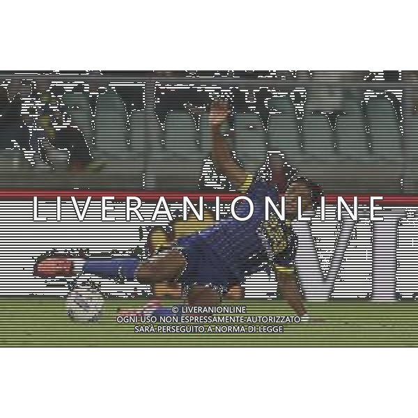 Amin Sarr of Hellas Verona FC play the ball during Hellas Verona FC vs AC Monza, 8° Serie A Enilive 2024-25 game at Marcantonio Bentegodi Stadium in Verona (VR), Italy, on October 21, 2024. (Photo by Davide Casentini) /AGENZIA ALDO LIVERANI SAS
