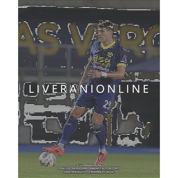 Giangiacomo Magnani of Hellas Verona FC play the ball during Hellas Verona FC vs AC Monza, 8° Serie A Enilive 2024-25 game at Marcantonio Bentegodi Stadium in Verona (VR), Italy, on October 21, 2024. (Photo by Davide Casentini) /AGENZIA ALDO LIVERANI SAS