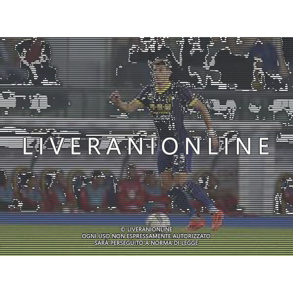 Giangiacomo Magnani of Hellas Verona FC play the ball during Hellas Verona FC vs AC Monza, 8° Serie A Enilive 2024-25 game at Marcantonio Bentegodi Stadium in Verona (VR), Italy, on October 21, 2024. (Photo by Davide Casentini) /AGENZIA ALDO LIVERANI SAS