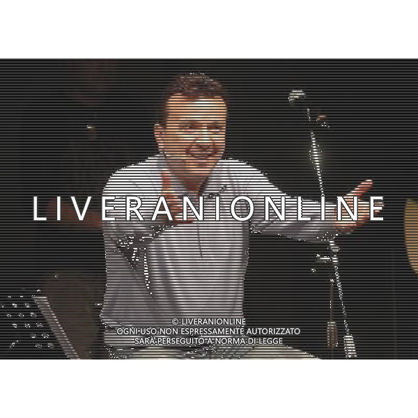 Milano 16/01/2006 Teatro Filodrammatici Pupo ( Enzo Ghinazzi ) \'Il Grande Croupier \' nella foto: Pupo durante le prove foto Danilo Recalcati / AG.Aldo Liverani