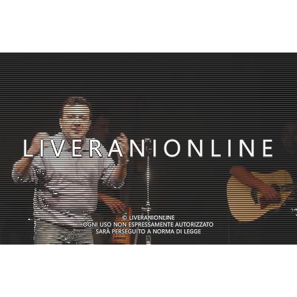 Milano 16/01/2006 Teatro Filodrammatici Pupo ( Enzo Ghinazzi ) \'Il Grande Croupier \' nella foto: Pupo durante le prove foto Danilo Recalcati / AG.Aldo Liverani