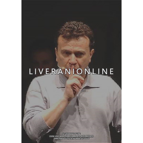 Milano 16/01/2006 Teatro Filodrammatici Pupo ( Enzo Ghinazzi ) \'Il Grande Croupier \' nella foto: Pupo durante le prove foto Danilo Recalcati / AG.Aldo Liverani