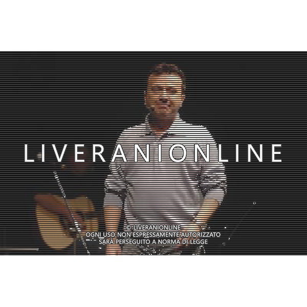 Milano 16/01/2006 Teatro Filodrammatici Pupo ( Enzo Ghinazzi ) \'Il Grande Croupier \' nella foto: Pupo durante le prove foto Danilo Recalcati / AG.Aldo Liverani