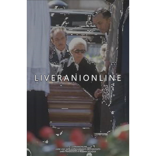 DIAP-RETROSPETTIVA MICHELE SINDONA BANCHIERE NELLA FOTO FUNERALI DI MICHELE SINDONA MILANO AL CIMITERO MONUMENTALE NELL\'ANNO 1986 AG ALDO LIVERANI SAS  