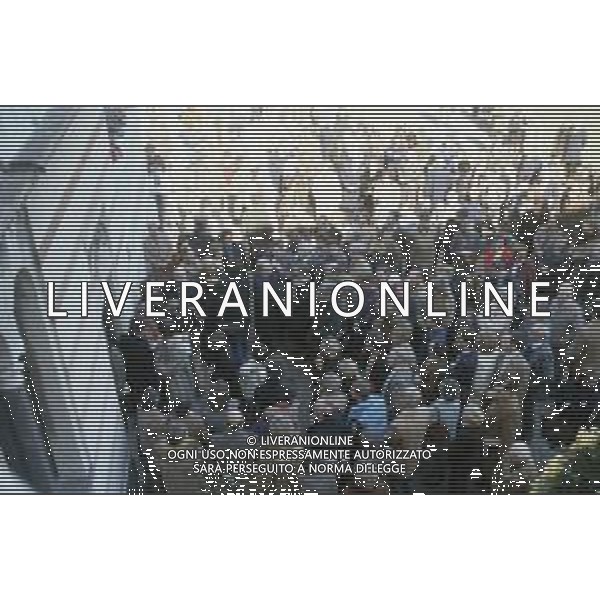 DIAP-RETROSPETTIVA MICHELE SINDONA BANCHIERE NELLA FOTO FUNERALI DI MICHELE SINDONA MILANO AL CIMITERO MONUMENTALE NELL\'ANNO 1986 AG ALDO LIVERANI SAS  