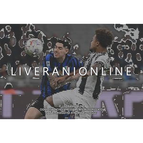Inter vs Juventus nella foto Alessandro Bastoni (Inter) SX e Weston McKennie (Juventus) DX Milano 27-10-2024 Stadio Giuseppe Meazza - San Siro Campionato Serie A Enilive - 9a giornata foto Roberto Garavaglia/Agenzia Aldo Liverani sas