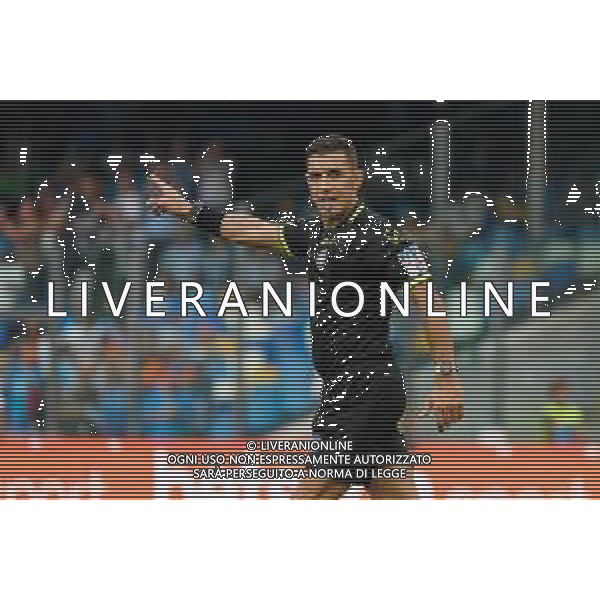 TVEM October 26, 2024 Napoli, Italy - SSC Napoli vs US Lecce - Italian soccer serie A 2024/25 - Diego Armando Maradona Stadium. In the pic: the referee Paride Tremolada of Monza foto emmanuele mastrdonato-ag aldo liverani sas