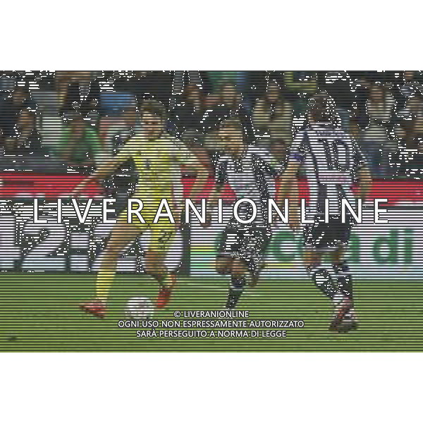 Andrea Cambiaso of Juventus FC play the ball during Udinese Calcio vs Juventus FC, 11° Serie A Enilive 2024-25 game at Bluenergy stadium in Udine (UD), Italy, on November 02, 2024. (Photo by Davide Casentini)- AGENZIA ALDO LIVERANI SAS