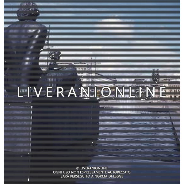 DIAP- NORVEGIA CITTA \' OSLO ANNI 70 IL MUNICIPIO DI OSLO CON FONTANA FOTO CARLO LORENZINI-AG ALDO LIVERANI SAS