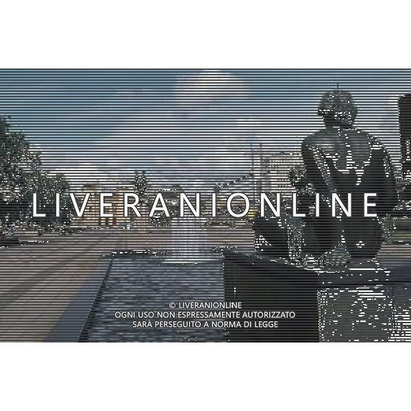 DIAP- NORVEGIA CITTA \' OSLO ANNI 70 IL MUNICIPIO DI OSLO CON FONTANA FOTO CARLO LORENZINI-AG ALDO LIVERANI SAS