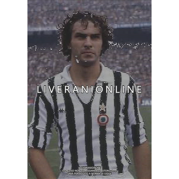 DIAP-RETROSPETTIVA ANTONIO CABRINI CALCIATORE NELLA FOTO ANTONIO CABRINI CON LA MAGLIA DELLA JUVENTUS AG ALDO LIVERANI SAS