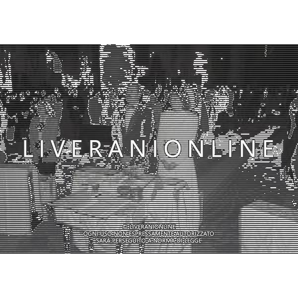 NEG-RETROSPETTIVA SARA SIMEONI MATRIMONIO NELLA FOTO SARA SIMEONI CON ERMINIO AZZARO LE NOZZE NELL\'ANNO 1987 AG ALDO LIVERANI SAS