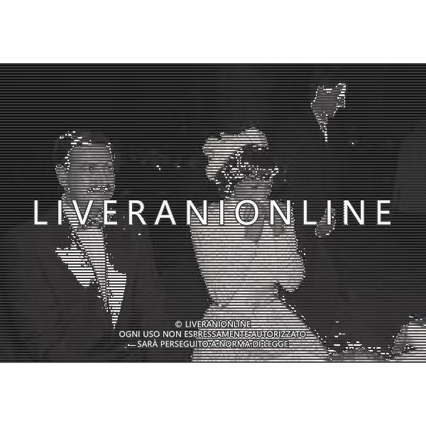 NEG-RETROSPETTIVA SARA SIMEONI MATRIMONIO NELLA FOTO SARA SIMEONI CON ERMINIO AZZARO LE NOZZE NELL\'ANNO 1987 AG ALDO LIVERANI SAS
