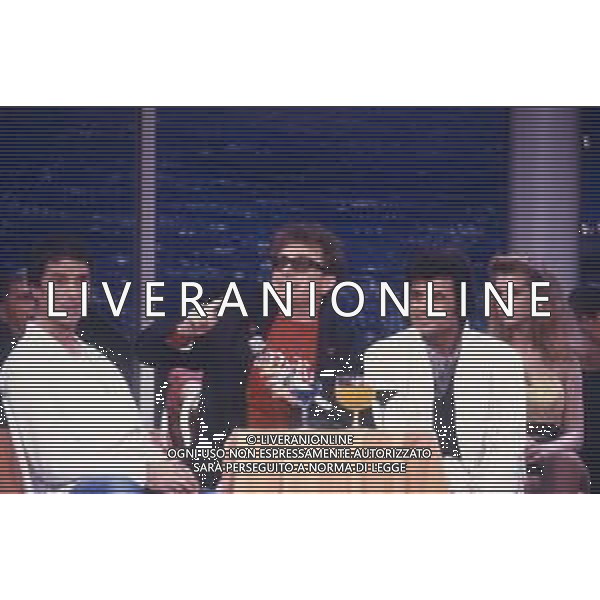 DIAP-RETROSPETTIVA DON BACKY CANTANTE NELLA FOTO DON BACKY OSPITE DELLA TRASMISSIONE TELEVISIVA “UNA ROTONDA SUL MARE“ NELL\'ANNO 1989 CON RED RONNIE E LITTLE TONI AG ALDO LIVERANI SAS
