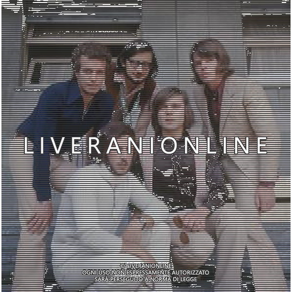 COL-RETROSPETTIVA COMPLESSO MUSICALE “I NOMADI” NELLA FOTO IL COMPLESSO MUSICALE DEI NOMADI A SAINT VINCENT NELL\'ANNO 1970 ( Giuseppe Beppe Carletti, Augusto Daolio, Paolo Lancellotti, Franco Midili, Gianni Coron ) AG ALDO LIVERANI SAS
