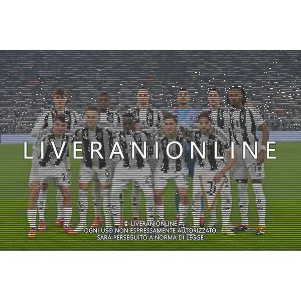 Torino 09.11.2024 Allianz Stadium @Manuela Viganti /Ag. Aldo Liverani sas Juventus vs Torino Campionato Calcio Serie A Enilive 2024/2025 12a giornata Nella foto: FORMAZIONE JUVENTUS - Savona-Kalulu-Gatti-Perin-Vlahovic-Thuram-accosciati: Cambiaso-Koopmeiners-Weah-Yildiz-Locatelli ©VIGANTI - AGENZIA ALDO LIVERANI SAS