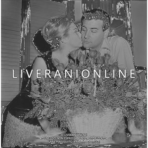 FERRUCCIO RICORDI IN ARTE TEDDY RENO CANTANTE E ATTORE CON LA PRIMA MOGLIE VANIA PROTTI - RETROSPETTIVA ©ARCHIVIO AGENZIA ALDO LIVERANI SAS