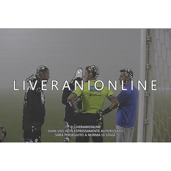 the Referee Fabio Rosario Luongo speaks to Carlo Pelagatti of Legnago and Mirco Antenucci of Spal for not play the match during Legnago Salus vs Spal Ferrara, 15° Serie C Now gir. B 2024-25 game at Mario Sandrini stadium in Legnago (VR), Italy, on November 16, 2024. (Photo by Davide Casentini) AG ALDO LIVERANI SAS