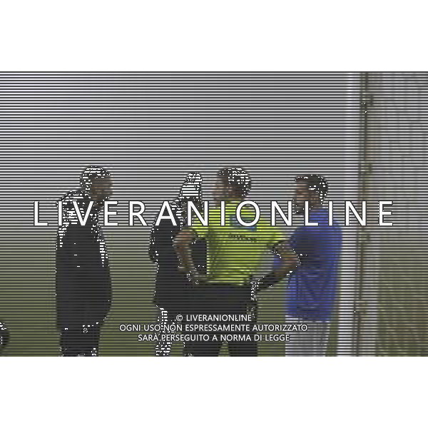 the Referee Fabio Rosario Luongo speaks to Carlo Pelagatti of Legnago and Mirco Antenucci of Spal for not play the match during Legnago Salus vs Spal Ferrara, 15° Serie C Now gir. B 2024-25 game at Mario Sandrini stadium in Legnago (VR), Italy, on November 16, 2024. (Photo by Davide Casentini) AG ALDO LIVERANI SAS