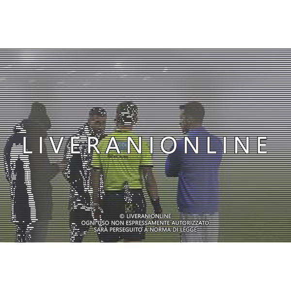 the Referee Fabio Rosario Luongo speaks to Carlo Pelagatti of Legnago and Mirco Antenucci of Spal for not play the match during Legnago Salus vs Spal Ferrara, 15° Serie C Now gir. B 2024-25 game at Mario Sandrini stadium in Legnago (VR), Italy, on November 16, 2024. (Photo by Davide Casentini)- AGENZIA ALDO LIVERANI SAS