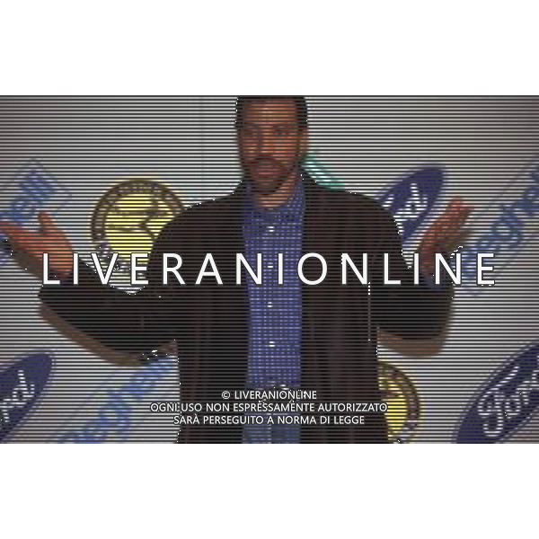 DIA- RETROSPETTIVA LIONEL RICHIE CANTANTE NELLA FOTO LIONEL RICHIE OSPITE AL FESTIVAL DI SANREMO NELL’ANNO 1997 AG ALDO LIVERANI SAS