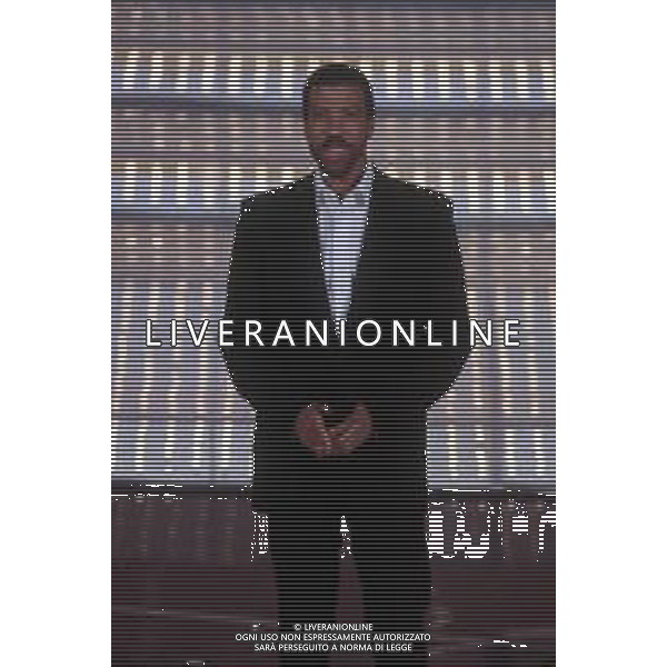 DIA- RETROSPETTIVA LIONEL RICHIE CANTANTE NELLA FOTO LIONEL RICHIE OSPITE AL FESTIVAL DI SANREMO NELL’ANNO 1997 AG ALDO LIVERANI SAS