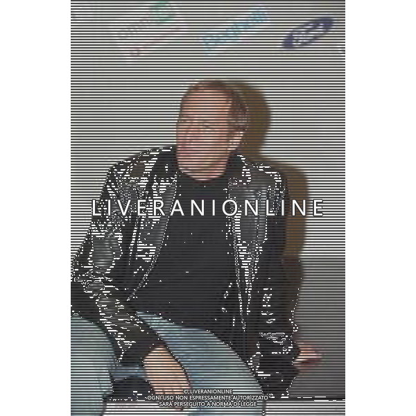 NEG COL-RETROSPETTIVA MICHAEL BOLTON CANTANTE NELLA FOTO MICHAEL BOLTON AL FESTIVAL DI SANREMO NELL\'ANNO 1998 AG ALDO LIVERANI SAS