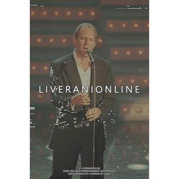 NEG COL-RETROSPETTIVA MICHAEL BOLTON CANTANTE NELLA FOTO MICHAEL BOLTON AL FESTIVAL DI SANREMO NELL\'ANNO 1998 AG ALDO LIVERANI SAS