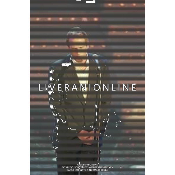 NEG COL-RETROSPETTIVA MICHAEL BOLTON CANTANTE NELLA FOTO MICHAEL BOLTON AL FESTIVAL DI SANREMO NELL\'ANNO 1998 AG ALDO LIVERANI SAS