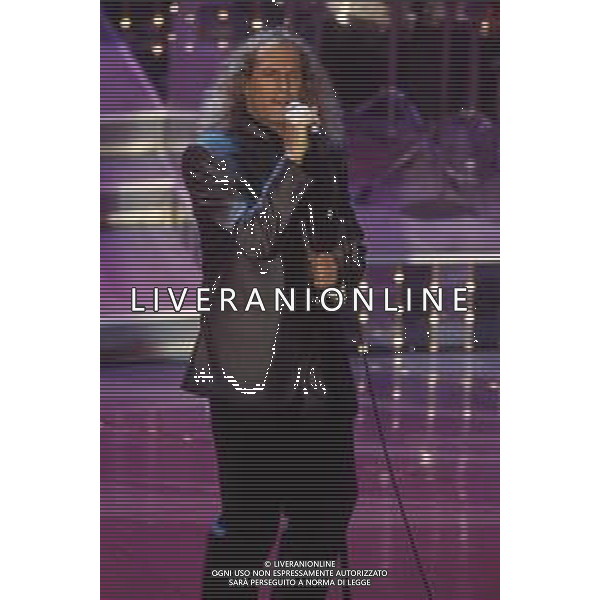 DIAP-RETROSPETTIVA MICHAEL BOLTON CANTANTE NELLA FOTO MICHAEL BOLTON AL FESTIVAL DI SANREMO NELL\'ANNO 1996 AG ALDO LIVERANI SAS