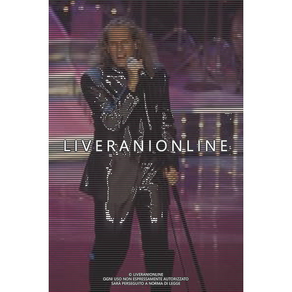 DIAP-RETROSPETTIVA MICHAEL BOLTON CANTANTE NELLA FOTO MICHAEL BOLTON AL FESTIVAL DI SANREMO NELL\'ANNO 1996 AG ALDO LIVERANI SAS