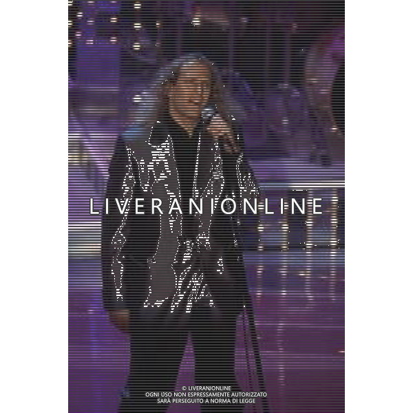 DIAP-RETROSPETTIVA MICHAEL BOLTON CANTANTE NELLA FOTO MICHAEL BOLTON AL FESTIVAL DI SANREMO NELL\'ANNO 1996 AG ALDO LIVERANI SAS