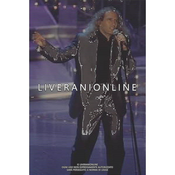 DIAP-RETROSPETTIVA MICHAEL BOLTON CANTANTE NELLA FOTO MICHAEL BOLTON AL FESTIVAL DI SANREMO NELL\'ANNO 1996 AG ALDO LIVERANI SAS