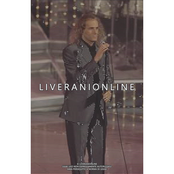 DIAP-RETROSPETTIVA MICHAEL BOLTON CANTANTE NELLA FOTO MICHAEL BOLTON AL FESTIVAL DI SANREMO NELL\'ANNO 1996 AG ALDO LIVERANI SAS