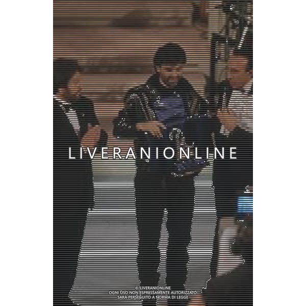 DIAP-RETROSPETTIVA ANDREA BOCELLI CANTANTE NELLA FOTO ANDREA BOCELLI AL FESTIVAL DI SANREMO GIOVANI NELL\'ANNO 1994 CON PIPPO BAUDO AG ALDO LIVERANI SAS 