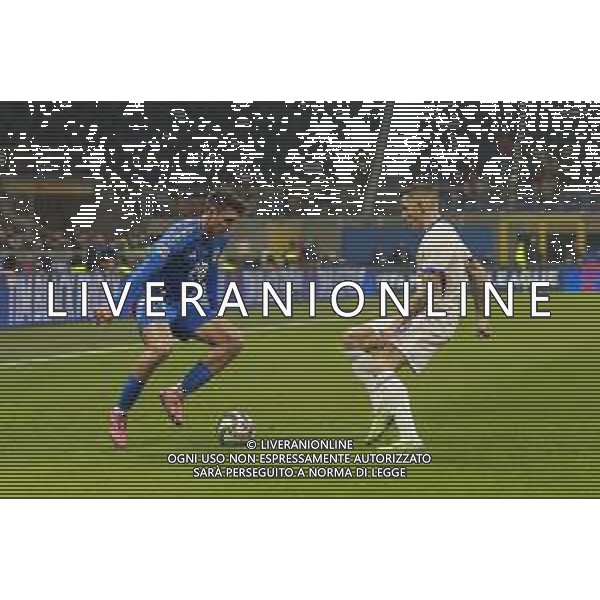 Andrea Cambiasso of Italy competes for the ball with Lucas Digne of France during Italy vs France, matchday 6 of League A of Uefa Nations League 2025, game at Giuseppe Meazza - San Siro stadium in Milano (MI), Italy, on November 17, 2024. (Photo by Davide Casentini)- AGENZIA ALDO LIVERANI SAS