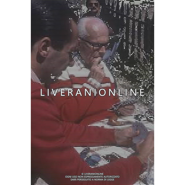DIAP-RETROSPETTIVA SANDRO PERTINI POLITICO E PRESIDENTE DELLA REPUBBLICA ITALIANA NELLA FOTO SANDRO PERTINI PRESIDENTE DELLA REPUBBLICA ITALIA IN FERIE IN VAL GARDENA NELL\'ANNO 1982 AG ALDO LIVERANI SAS