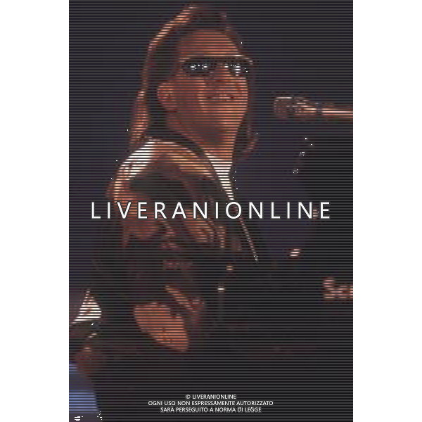 DIA-RETROSPETTIVA GILBERT MONTAGNE\' CANTANTE FRANCESE NELLA FOTO GILBERT MONTAGNE\' AL FESTIVAL DI SANREMO NELL’ANNO 1990 ©DFP - AGENZIA ALDO LIVERANI SAS