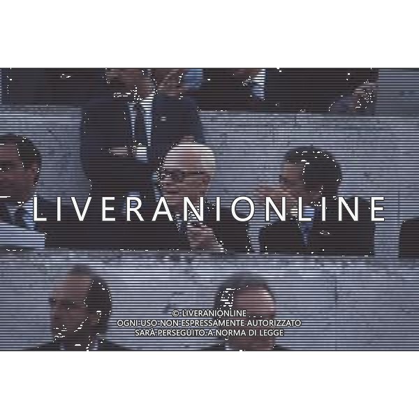 DIAP-RETROSPETTIVA SANDRO PERTINI POLITICO E PRESIDENTE DELLA REPUBBLICA ITALIANA NELLA FOTO SANDRO PERTINI E FEDERICO SORDILLO PRESIDENTE DELLE FEDERAZIONE GIOCO CALCIO ITALIANA A ROMA NELLA FINALE DI COPPA CAMPIONI ROMA-LIVERPOOL NELL\'ANNO 1984 AG ALDO LIVERANI SAS  