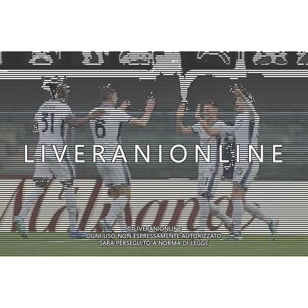 Stefan de Vrij of Inter FC celebrates after scoring during Hellas Verona FC vs Inter FC, 13° Serie A Enilive 2024-25 game at Marcantonio Bentegodi stadium in Verona (VR), Italy, on November 23, 2024. (Photo by Davide Casentini)- AGENZIA ALDO LIVERANI SAS