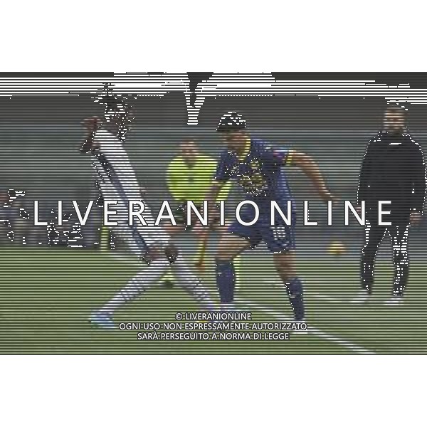 Abdou Harroui of Hellas Verona FC competes for the ball with Yann Aurel Bisseck of Inter FC during Hellas Verona FC vs Inter FC, 13° Serie A Enilive 2024-25 game at Marcantonio Bentegodi stadium in Verona (VR), Italy, on November 23, 2024. (Photo by Davide Casentini)- AGENZIA ALDO LIVERANI SAS