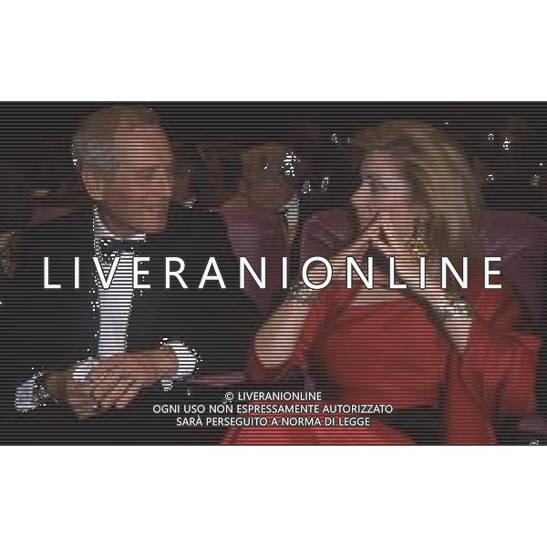DIAP-RETROSPETTIVA PAUL NEWMAN ATTORE NELLA FOTO PAUL NEWMAN CON CATHERINE DENEUVE A CANNES NELL\'ANNO 1987 AG ALDO LIVERANI SAS