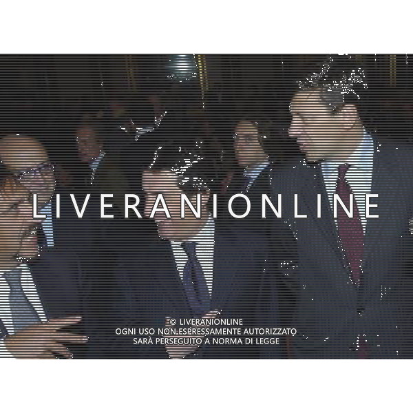 Milano 19/01/2006 Presentazione libro \'Fare Il Futuro \' di Maurizio Gasparri nella foto: Ignazio La Russa-Urbano Cairo-Vittorio Colao foto Danilo Recalcati / AG.Aldo Liverani