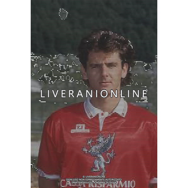 DIA- RETROSPETTIVA MASSIMO BEGHETTO CALCIATORE NELLA FOTO MASSIMO BEGHETTO CON LA MAGLIA DEL PERUGIA CALCIO AG ALDO LIVERANI SAS