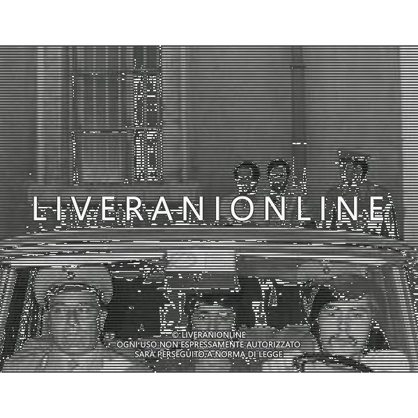 ST-05-08-1974 BRESCIA TENTATA EVASIONE DAL CARCERE NELLA FOTO I MOMENTI DELLA TENTATA EVASIONE DAL CARCERE DI BRESCIA, CON UN AGENTE DELLA POLIZIA PENITENZIARIA PREOSO IN OSTAGGIONELL\'AZIONE CRIMONOSA RIMASE UCCISO L\'AAPUNTATO DELL POLIZIA PENITENZIARIA NERIO FISCHIONE. AG ALDO LIVERANI SAS