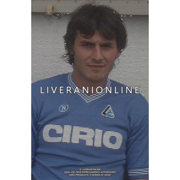DIA- RETROSPETTIVA BOLDINI SIMONE CALCIATORE NELLA FOTO BOLDINI SIMONE CON LA MAGLIA DEL NAPOLI CALCIO NELL’ANNO 1984 AG ALDO LIVERANI SAS