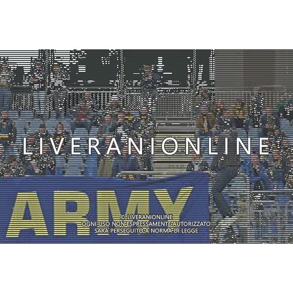 29-11-2024. Cagliari calcio-Hellas Verona, 14° giornata Serie A calcio Italia 2024/2025, stadio Unipol Domus Cagliari. Foto Salvatore Moi/Agenzia Aldo Liverani s.as. Nella foto: Tifosi Hellas Verona nel settore ospiti dello stadio Unipol Domus. ©MOI SALVATORE - AGENZIA ALDO LIVERANI SAS