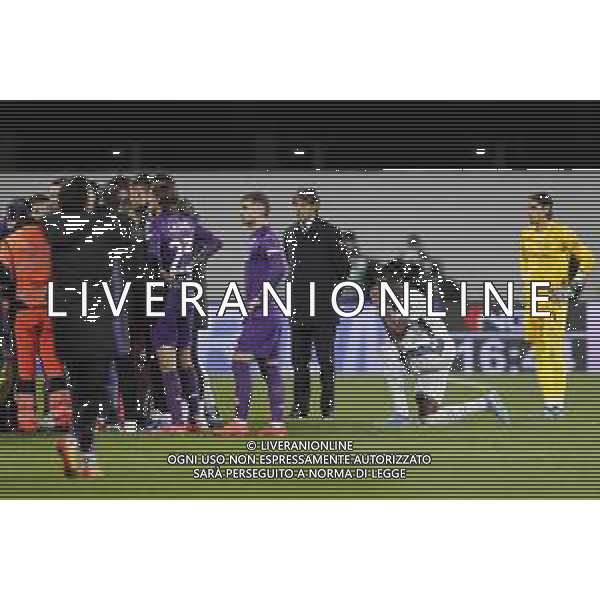 ZCP - 01/12/2024 FIORENTINA - INTER Campionato di Calcio seria A 2024/2025 - nella foto: giocatori e filippo inzaghi in apprensione dopo il malore di edoardo bove ©Claudio Zamagni/Agenzia Aldo Liverani s.a.s.-AGENZIA ALDO LIVERANI SAS