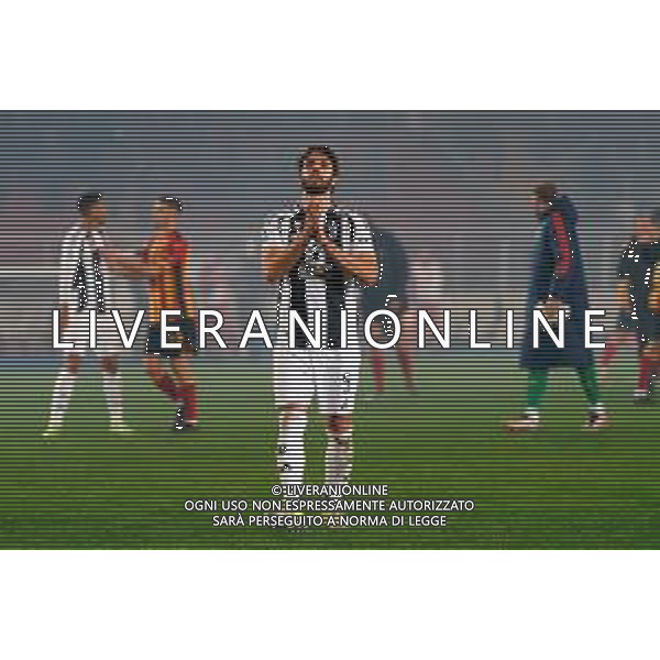 TVEM December 01, 2024 Lecce, Italy - US Lecce vs Juventus FC - Italian soccer serie A 2024/25 - Via Del Mare Stadium. In the pic: Manuel Locatelli of Juventus disappointment ©Emmanuele Mastrodonato - AGENZIA ALDO LIVERANI SAS