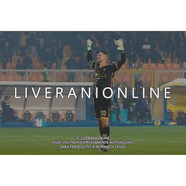 TVEM December 01, 2024 Lecce, Italy - US Lecce vs Juventus FC - Italian soccer serie A 2024/25 - Via Del Mare Stadium. In the pic: Wladimiro Falcone of US Lecce celebrates the victory ©Emmanuele Mastrodonato - AGENZIA ALDO LIVERANI SAS